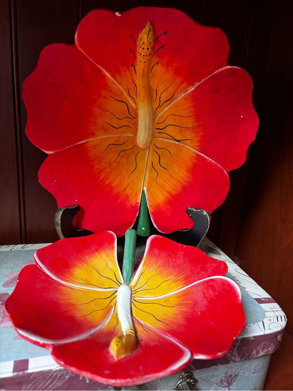 Handpainted Hibiscus Flower wooden serving bowl: jewelry, keys, or serving dish